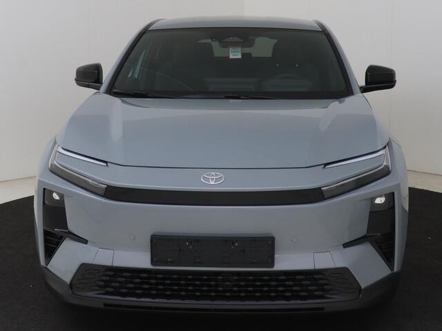 Toyota C-HR First Edition 77 kWh range 607km