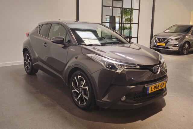 Toyota C-HR 1.8 Hybrid Dynamic Sport - Stoelverwarming - Dodehoekdetectie - Adaptive Cruise