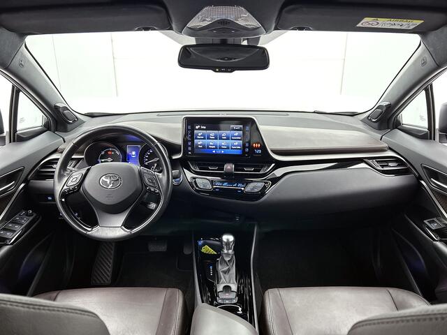 Toyota C-HR 1.8 Hybrid Executive Ultimate | Trekhaak | Navigatie | Stoelverwarming |