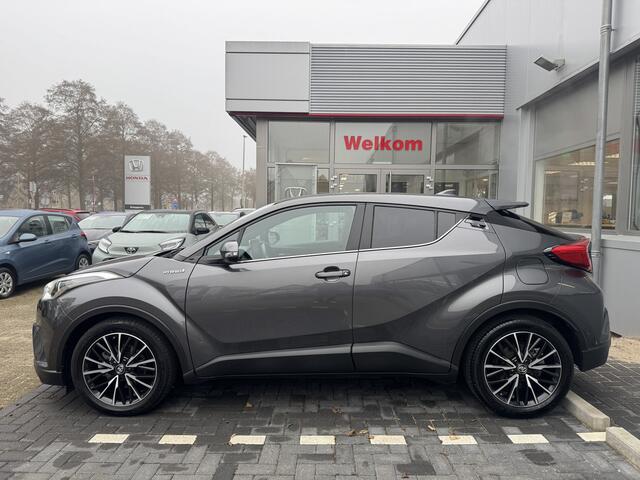 Toyota C-HR 1.8 Hybrid Dynamic | GEEN AFLEVERKOSTEN | Trekhaak, Navigatie, Stoelverwarming, Cruise control