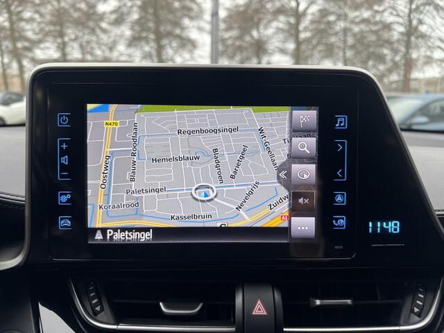 Toyota C-HR 1.8 Hybrid Dynamic | GEEN AFLEVERKOSTEN | Trekhaak, Navigatie, Stoelverwarming, Cruise control