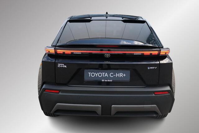Toyota C-HR First Edition 77 kWh, Demovoordeel!, 607 (WLTP), Elec. Achterklep, Sensoren, Camera!