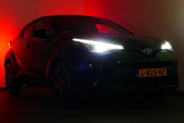 Toyota C-HR 2.0 Hybrid Executive. Carplay/Android Navi, Camera, Stoel&StuurVerw, 18"LMV