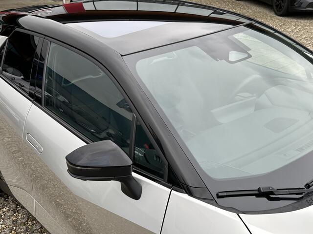 Toyota C-HR 2.0 Hybrid 200 Première Edition | Head-up Display | JBL Premium