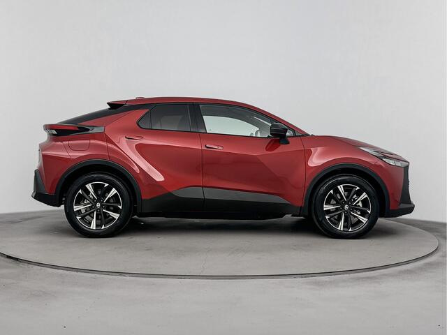 Toyota C-HR 2.0 Plug-in Hybrid 220 Dynamic | Apple Carplay & Android Auto | Parkeercamera | * | Direct leverbaar |