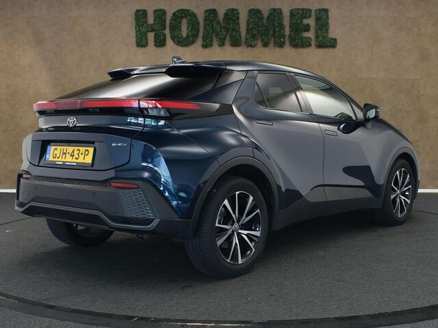 Toyota C-HR 1.8 Hybrid 140 First Edition - ORIGINEEL NEDERLANDSE AUTO - AFKOMSTIG VAN 1E EIGENAAR - ELEKTRISCHE ACHTERKLEP - 360 GRADEN CAMERA - DODEHOEK DETECTIE - PARKEERASSISTENT - PARKEERSENSOREN VOOR/ ACHTER - 18 INCH LICHT METALEN VELGEN- NAVIGATIE - APPLE CARP