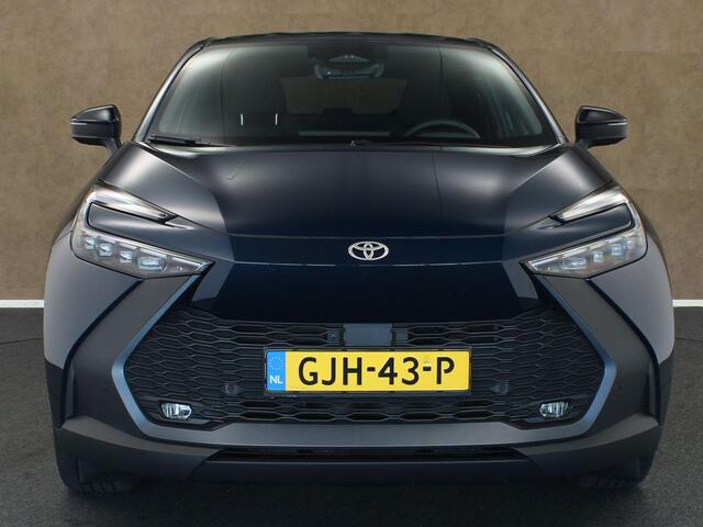 Toyota C-HR 1.8 Hybrid 140 First Edition - ORIGINEEL NEDERLANDSE AUTO - AFKOMSTIG VAN 1E EIGENAAR - ELEKTRISCHE ACHTERKLEP - 360 GRADEN CAMERA - DODEHOEK DETECTIE - PARKEERASSISTENT - PARKEERSENSOREN VOOR/ ACHTER - 18 INCH LICHT METALEN VELGEN- NAVIGATIE - APPLE CARP