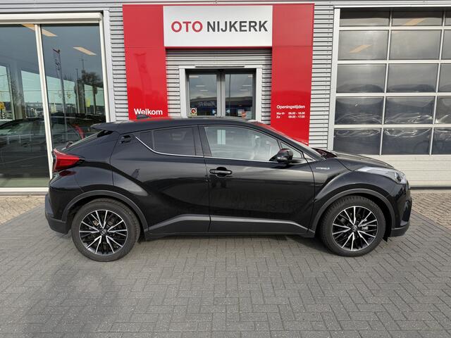 Toyota C-HR 1.8 Hybrid Executive *Met trekhaak!*