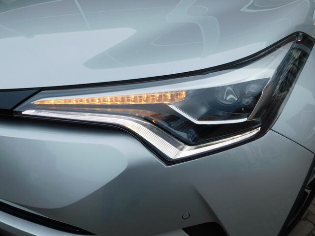 Toyota C-HR 1.8 Hybrid Style Ultimate | Trekhaak | JBL