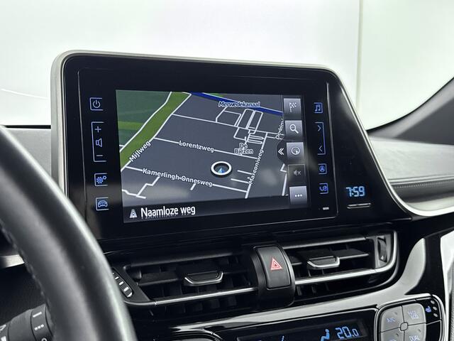 Toyota C-HR 1.8 Hybrid Dynamic Trekhaak Afneembaar | Incl Winterset | Lichtmetalen Velgen 18'' | Parkeersensoren Achter | Stoelverwarming | Navi |