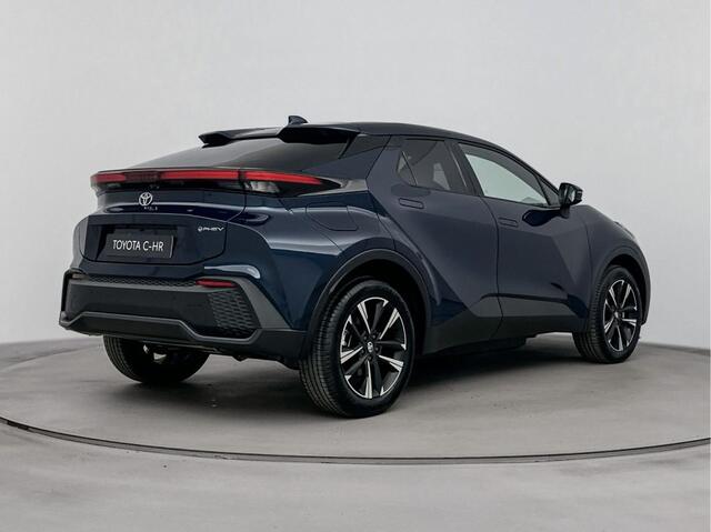 Toyota C-HR 2.0 Plug-in Hybrid 220 Dynamic | Parkeersensor voor en achter | Stoelverwarming |