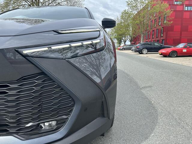 Toyota C-HR 2.0 Plug-in Hybrid 220 First Edition