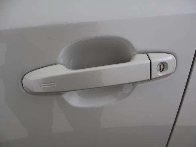 Toyota C-HR 2.0 Hybrid First Edition Premium audio I Stoelverwarming