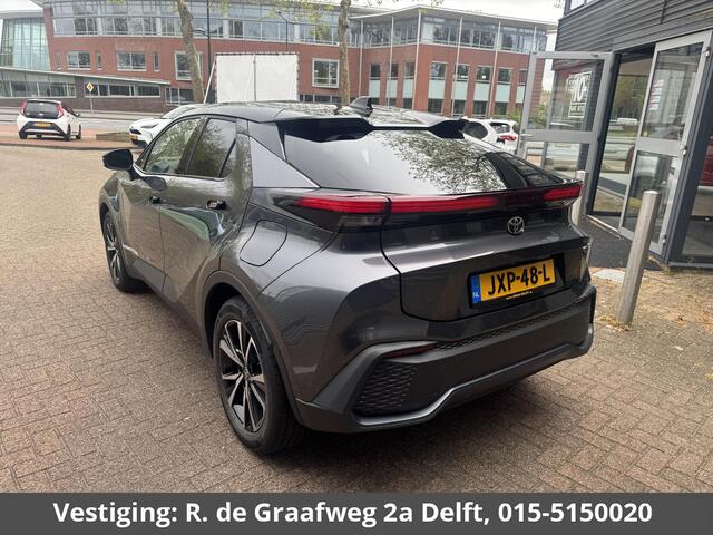 Toyota C-HR 2.0 Plug-in Hybrid 220 Dynamic | Stuur-/ & Stoelverwarming | Dodehoek detectie | Elektrische kofferbak | Parkeersensoren