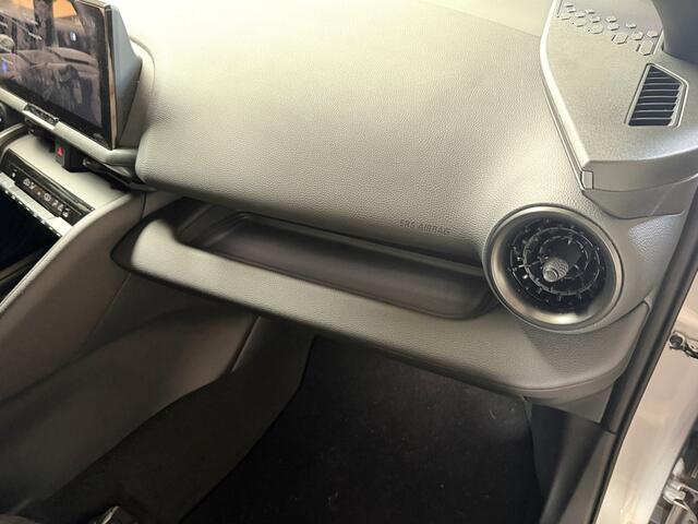 Toyota C-HR 1.8 Hybrid 140 First Edition- 360 Camera, Park Pilot, Park Assist, Carplay, Android Auto