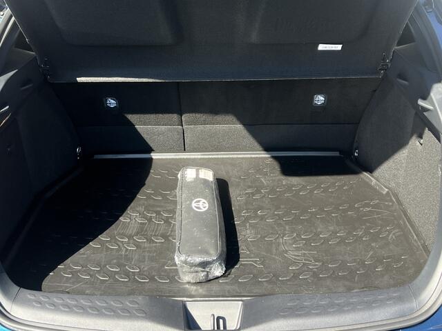 Toyota C-HR 2.0 Hybrid Team D | Navi | Carplay | Premium LED | Winter Pack