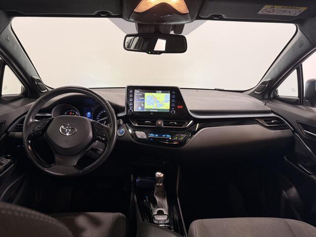 Toyota C-HR 2.0 Hybrid First Edition | 184 pk motor | Apple Carplay |