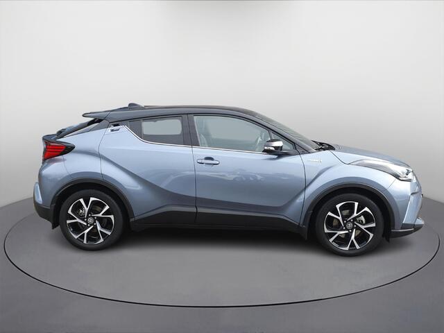 Toyota C-HR 2.0 Hybrid Bi-Tone **DODEHOEK DETECTIE/ STOELVERWARMING/ LEDER BEKLEDING**