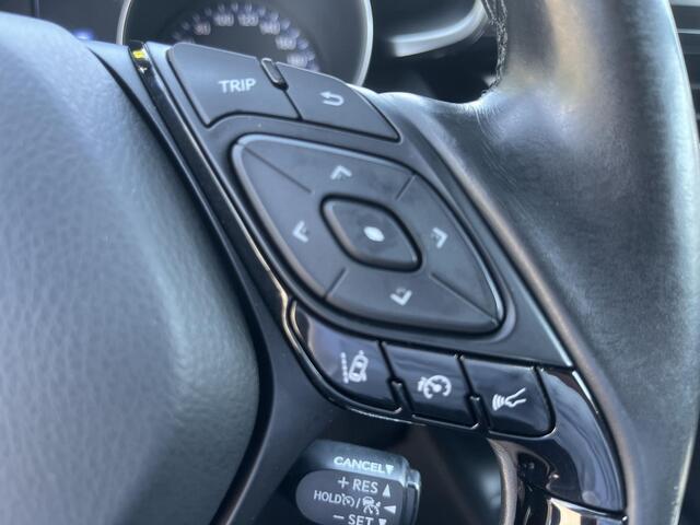 Toyota C-HR 1.8 Hybrid Active | Navigatie | Trekhaak | Achteruitrijcamera