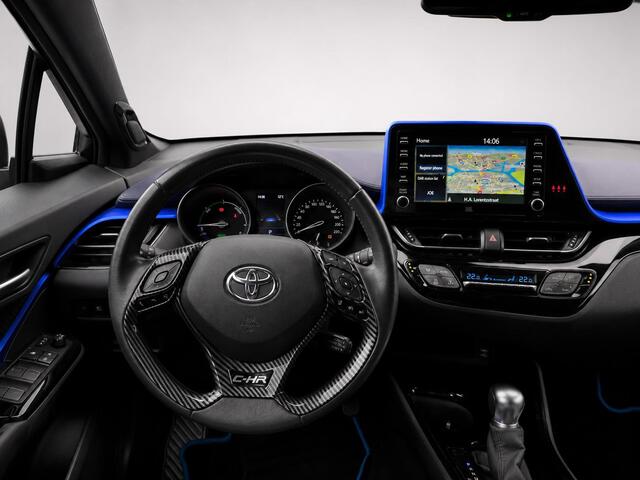 Toyota C-HR 2.0 Hybrid SPORT |Side skirts|Sportstoelen|Parelmoer Two-Tone| Keyless|Navi|Camera|CarPlay|JBL-Sound|Dode hoek