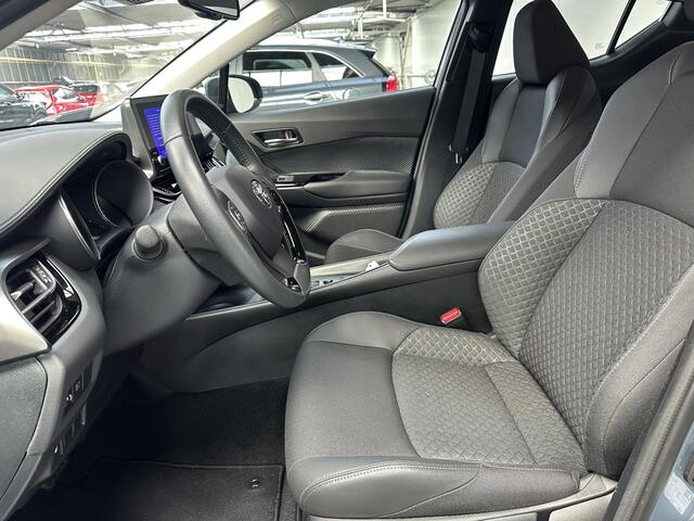 Toyota C-HR 1.8 Hybrid Dynamic slechts 15000km! Trekhaak, 1e eigenaar