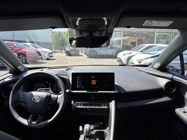 Toyota C-HR 2.0 Hybrid 200 Première Edition 4WD | Panoramadak | Apple CarPlay/Android auto | Stuur en stoelverwarming