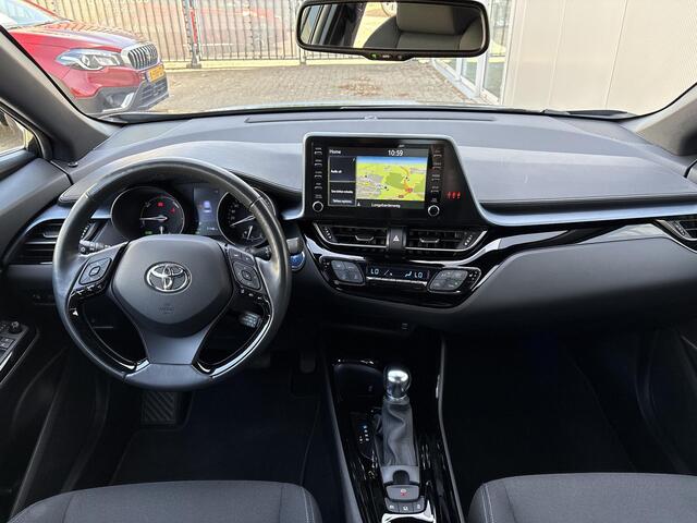 Toyota C-HR 2.0 Hybrid Dynamic Ultimate **STOEL- EN STUURVERWARMING/ DODEHOEKDEECTIE/ PARKEERSENSOREN**