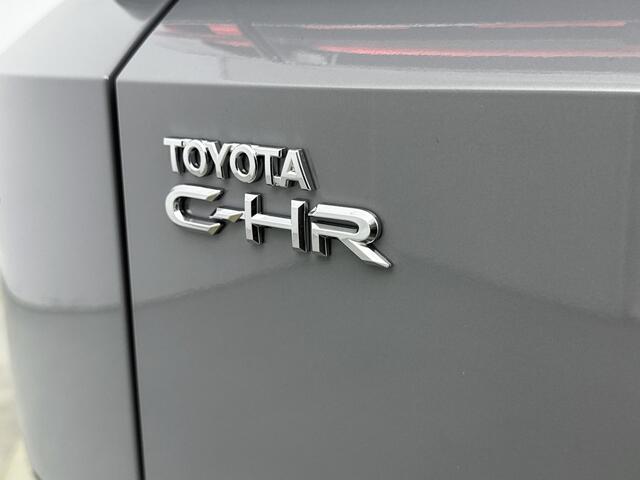 Toyota C-HR First Edition 77 kWh | Apple Carplay & Android Auto | Parkeercamera | * | Direct leveren |
