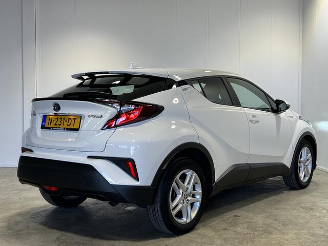 Toyota C-HR 1.8 Hybrid Active | Navigatie/Android/Apple Carplay | LM Velgen 17" | Cruise Control Adaptief | Airco Automatisch | LED Koplampen |