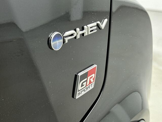 Toyota C-HR 2.0 Plug-in Hybrid 220 Black Edition | Apple Carplay & Android Auto | Parkeercamera | * | Direct leverbaar |