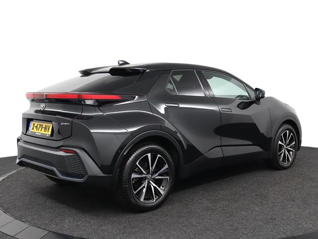 Toyota C-HR 2.0 Hybrid 200 First Edition | Apple Carplay/Android Auto | Panoramic View Monitor; 360 graden camera |