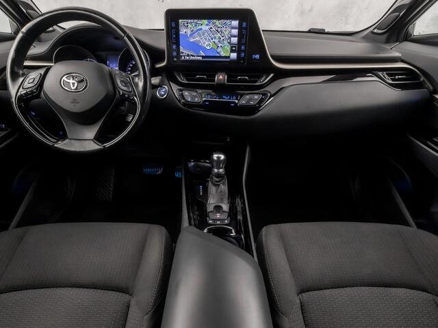 Toyota C-HR 1.8 Hybrid Sport Automaat (NAVIGATIE, CAMERA, JBL AUDIO, STOELVERWARMING, KEYLESS, SPORTSTOELEN, GETINT GLAS, ADAPTIVE CRUISE, NIEUWSTAAT)