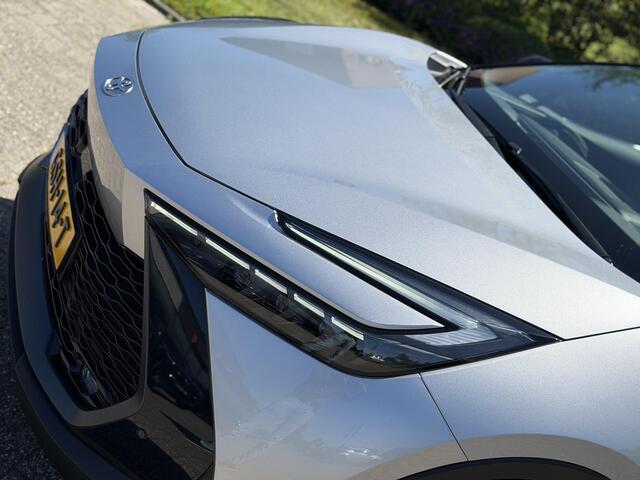 Toyota C-HR 2.0 Plug-in Hybrid 220 Executive