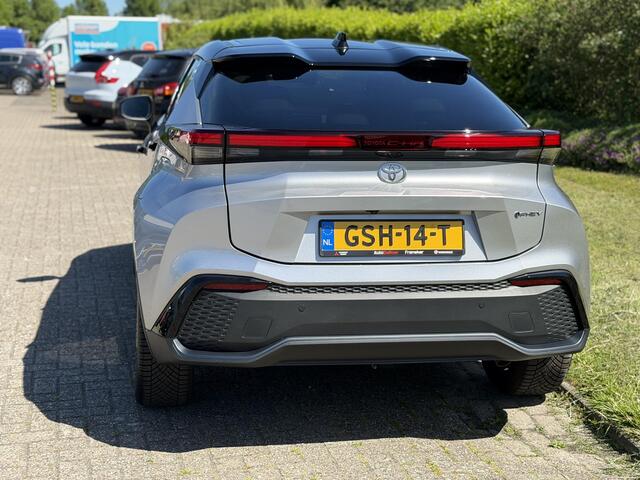 Toyota C-HR 2.0 Plug-in Hybrid 220 Executive