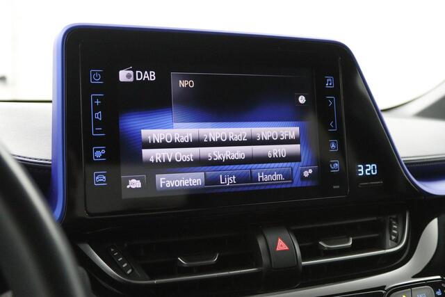 Toyota C-HR 1.8 Hybrid Bi-Tone | Stoelverwarming | Keyless | Trekhaak |