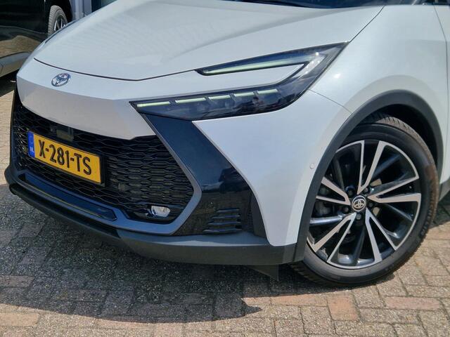 Toyota C-HR 1.8 Hybrid 140 Executive met panoramadak en Trekhaak