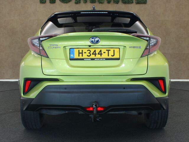 Toyota C-HR 1.8 Hybrid Executive Ultimate - AFNEEMBARE TREKHAAK (TREKGEWICHT 725 KG GEREMD) - ADAPTIEVE CRUISE CONTROL - DODEHOEKDETECTIE - CAMERA - KEYLESS ENTRY/START - EXTRA GETINT GLAS - NAVIGATIE FULL MAP - STUURWIELVERWARMING - VOORSTOELEN VERWARMD - JBL PREMIU