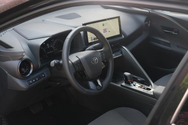 Toyota C-HR 2.0 Plug-in Hybrid 220pk Dynamic | Navi | App Connect | Climate | Adaptive Cruise | Camera | Keyless | Dodehoek | Winter Pakket