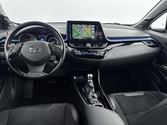 Toyota C-HR 1.8 Hybrid Bi-Tone Plus | LED Verlichting | JBL-Audio | Custom leder interieur | Onderweg-naar-dealer