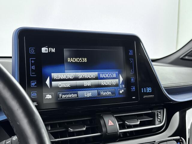 Toyota C-HR 1.8 Hybrid Bi-Tone Plus | LED Verlichting | JBL-Audio | Custom leder interieur | Onderweg-naar-dealer