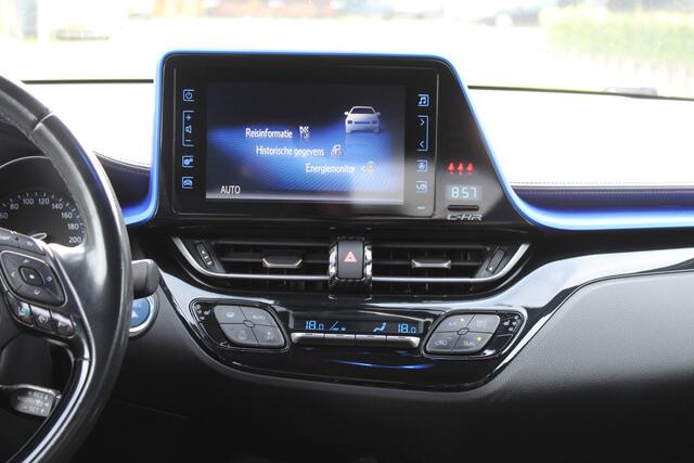 Toyota C-HR 1.8 Hybrid Bi-Tone Dynamic Sport | Camera | Trekhaak