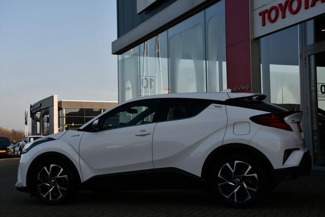 Toyota C-HR 1.8 Hybrid Style Luxury | Full-LED koplampen | Dodehoekdetectie | Lederen bekleding |