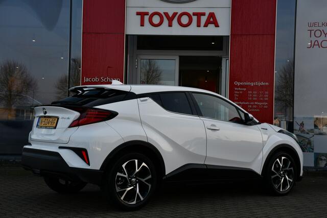 Toyota C-HR 1.8 Hybrid Style Luxury | Full-LED koplampen | Dodehoekdetectie | Lederen bekleding |