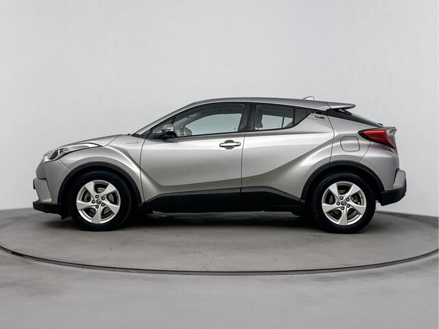 Toyota C-HR 1.8 Hybrid Dynamic | Navigatie | Parkeercamera | 17" Lichtmetalen velgen |