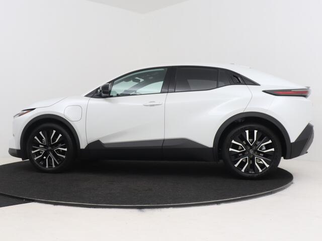 Toyota C-HR First Edition 77 kWh Inruilpremie 3000 euro!