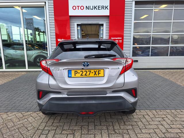 Toyota C-HR 1.8 Hybrid Bi-Tone