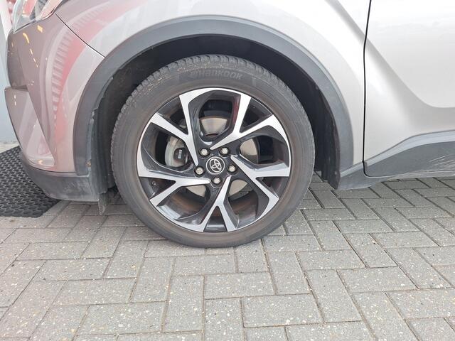 Toyota C-HR 1.8 Hybrid Bi-Tone