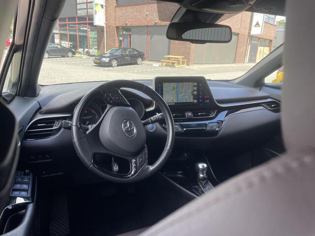 Toyota C-HR 1.8 Hybrid Executive