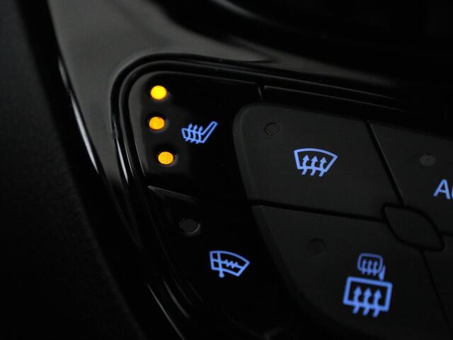 Toyota C-HR 1.8 Hybrid Executive | Trekhaak | Stuurverwarming | Adaptive cruise | Camera | Carplay | Park Assist | Stoelverwarming | Keyless | Bluetooth | Full LED | Side Assist
