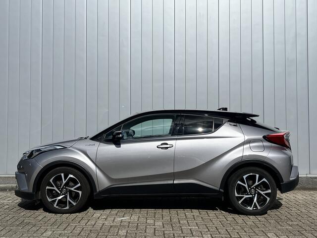 Toyota C-HR 1.8 Hybrid Bi-Tone Navigatie Stoelverwarming Trekhaak 1e Eigenaar Dealer onderhouden